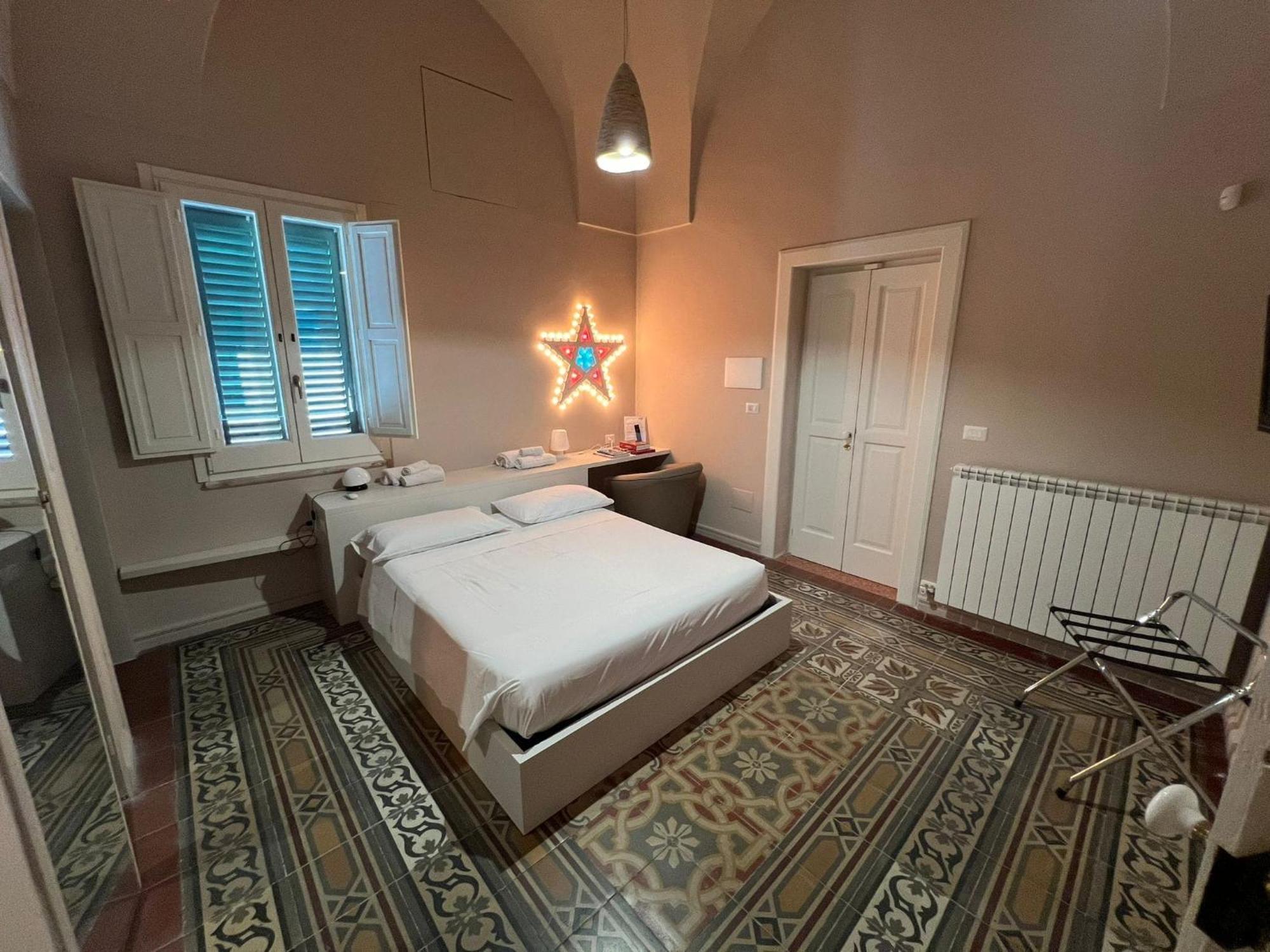 La Naca Della Taranta B&B Галатіна Екстер'єр фото