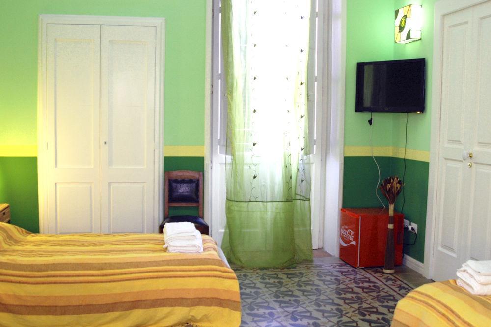 La Naca Della Taranta B&B Галатіна Екстер'єр фото