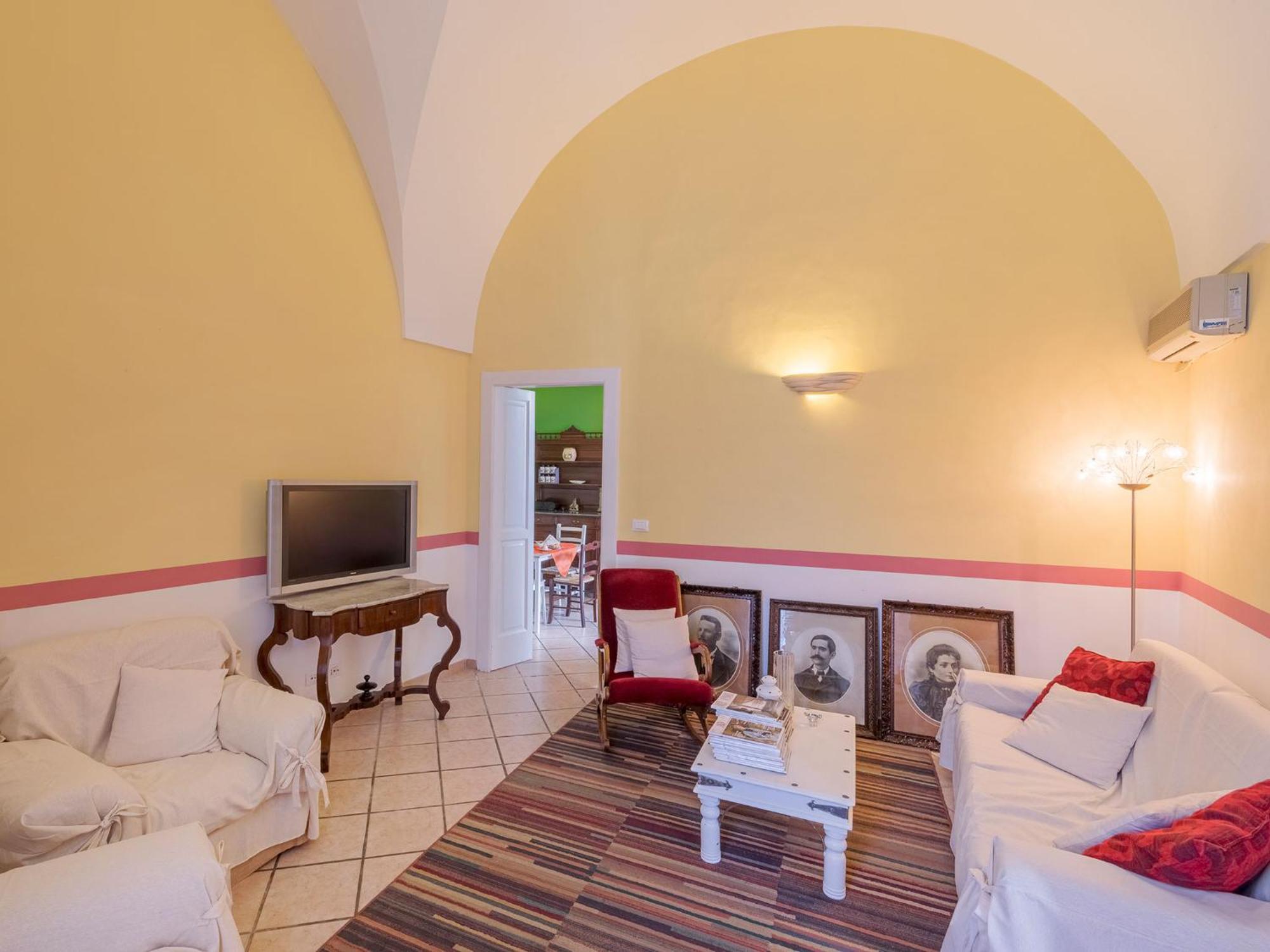 La Naca Della Taranta B&B Галатіна Екстер'єр фото