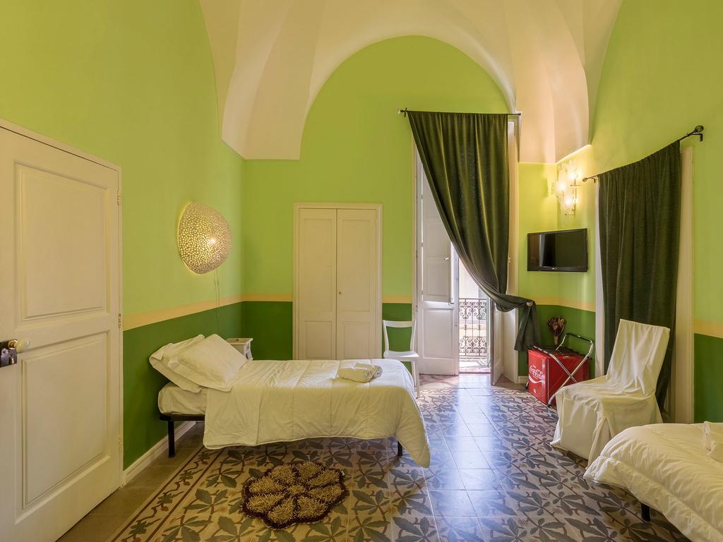 La Naca Della Taranta B&B Галатіна Екстер'єр фото