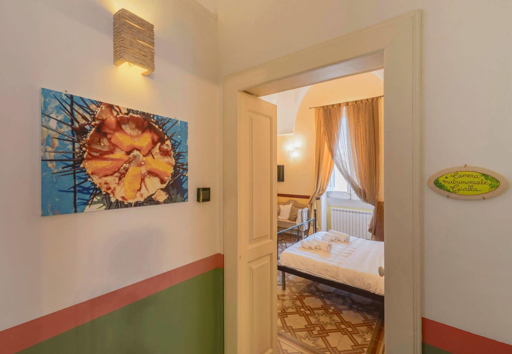 La Naca Della Taranta B&B Галатіна Екстер'єр фото
